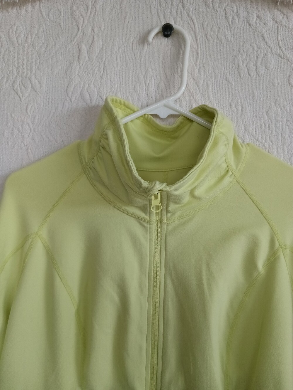 Zella Lime Green Workout Jacket Stretchy Neon Activewear Hiking Ruched Gorpcore - Picture 2 of 10